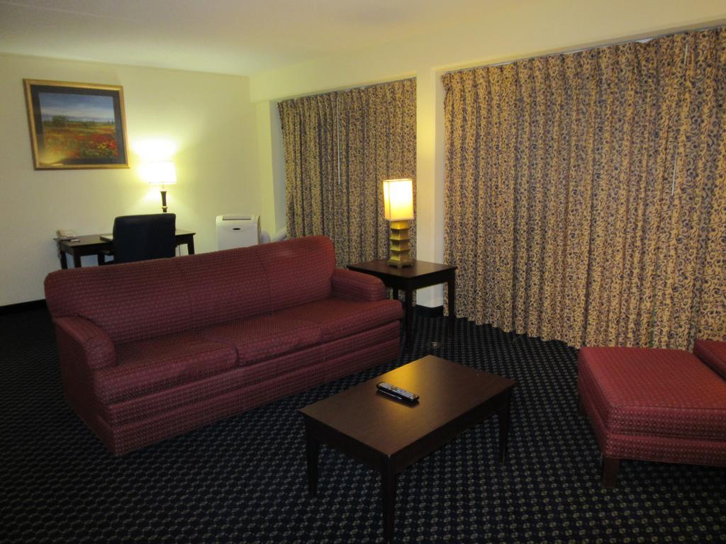 Atrium Hotel & Conference Center Hutchinson Inreriör bild